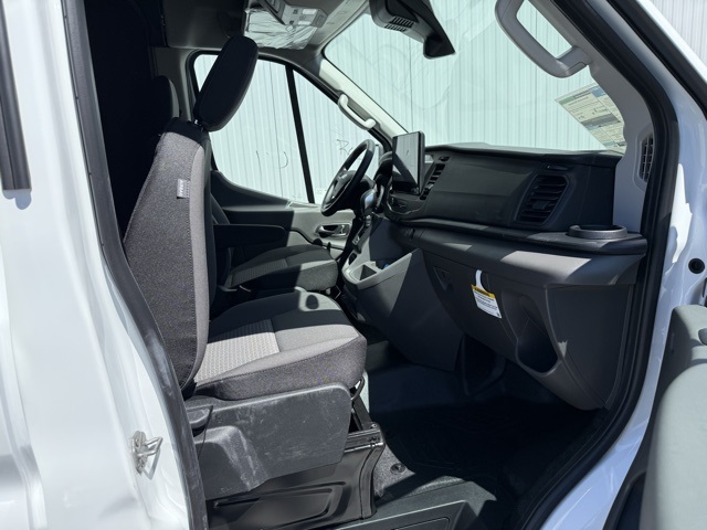 2025 Ford Transit photo 2