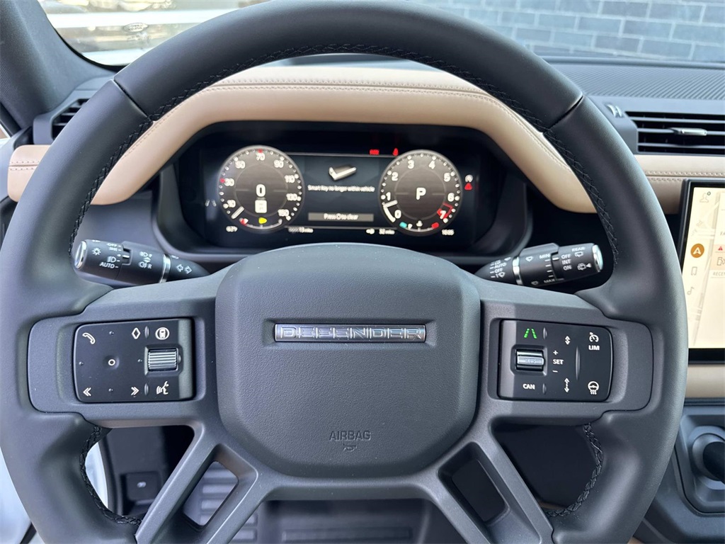 2025 Land Rover Defender 130 S photo 25