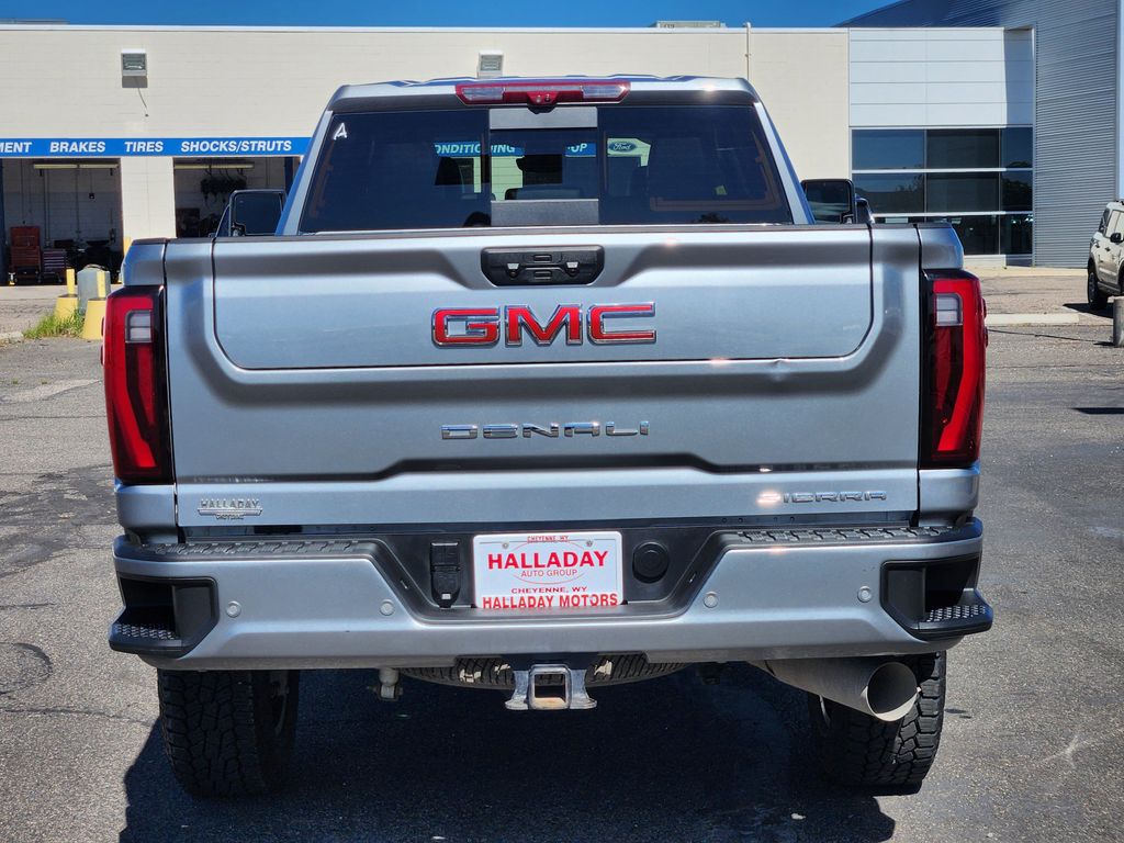 2024 Gmc Sierra 3500 HD Denali photo 4
