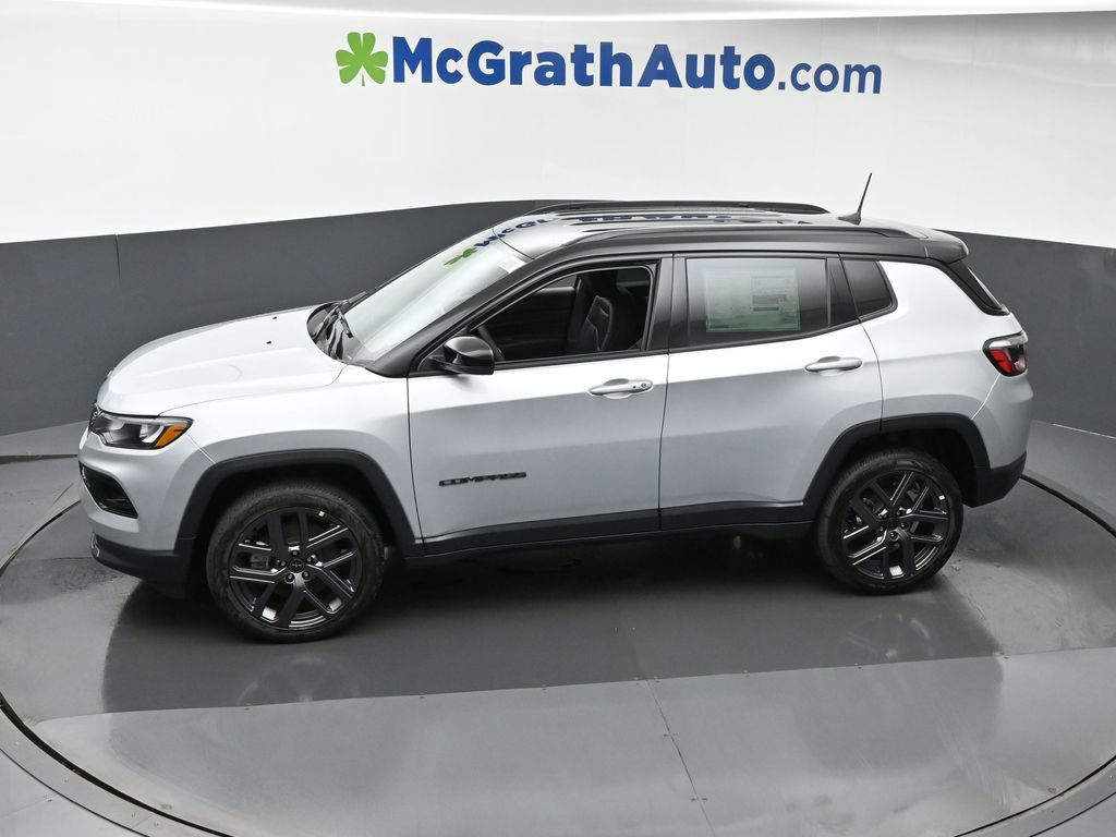 2026 Jeep Compass Limited Altitude photo 17