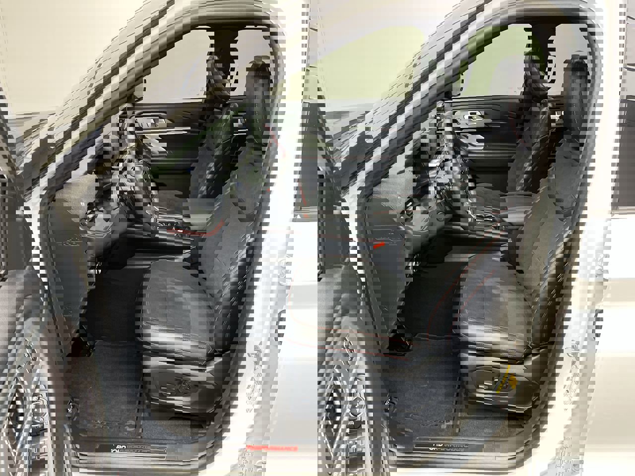 2025 Ford Explorer ST photo 3