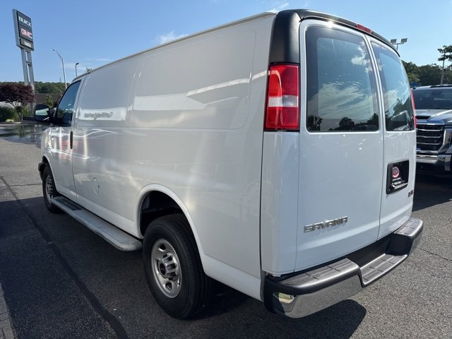 2022 Gmc Savana Cargo 2500 photo 5