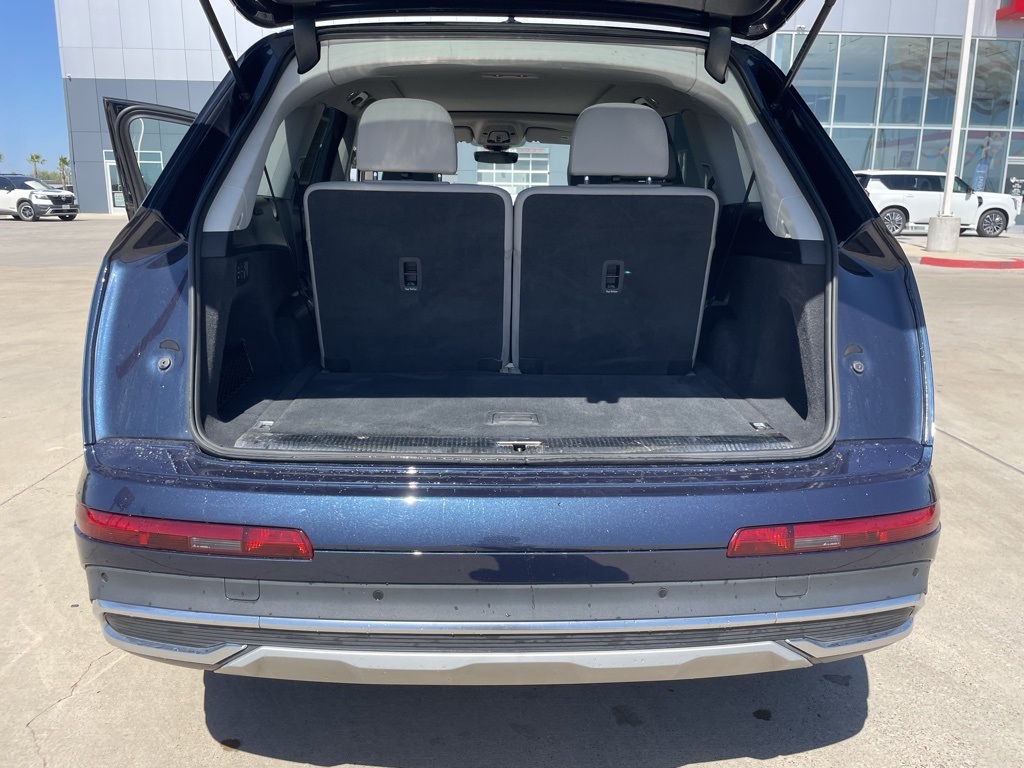 2023 Audi Q7 55 Premium Plus photo 5