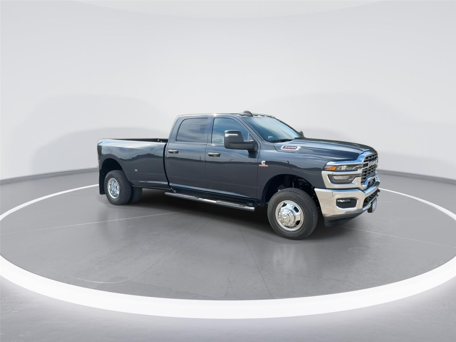 2026 Ram 3500 Tradesman photo 2