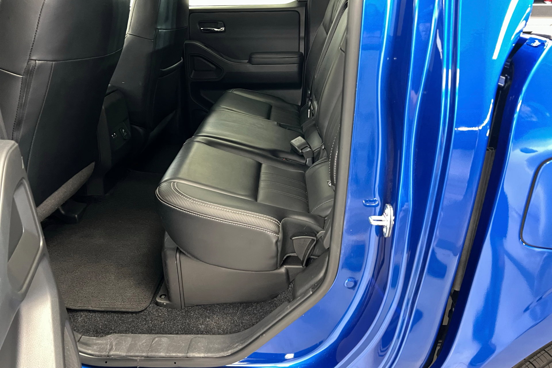 2024 Nissan Frontier SL photo 21