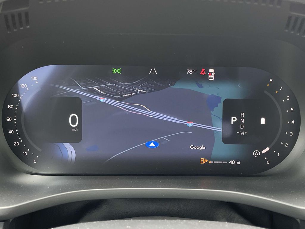 2026 Volvo XC60 B5 Core photo 15