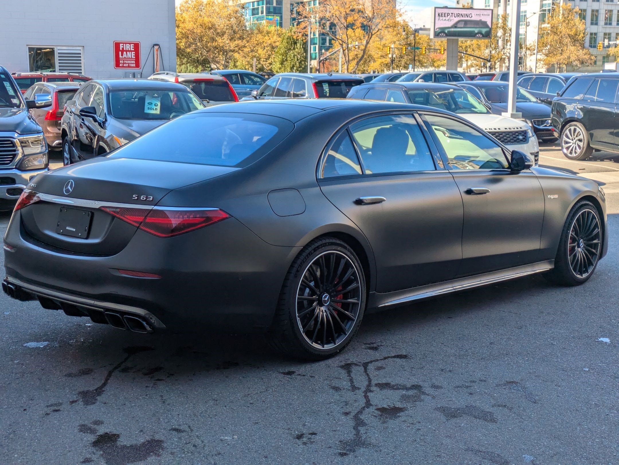 2025 Mercedes Benz S AMG 450 63 e 4MATIC photo 3