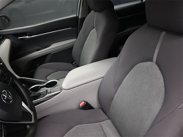 2023 Toyota Camry LE photo 29