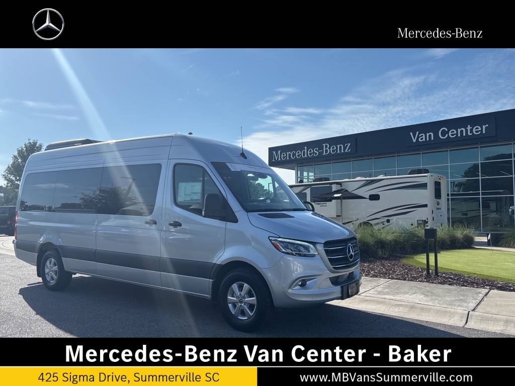 2024 Mercedes-Benz Sprinter Cargo Van Base's photo