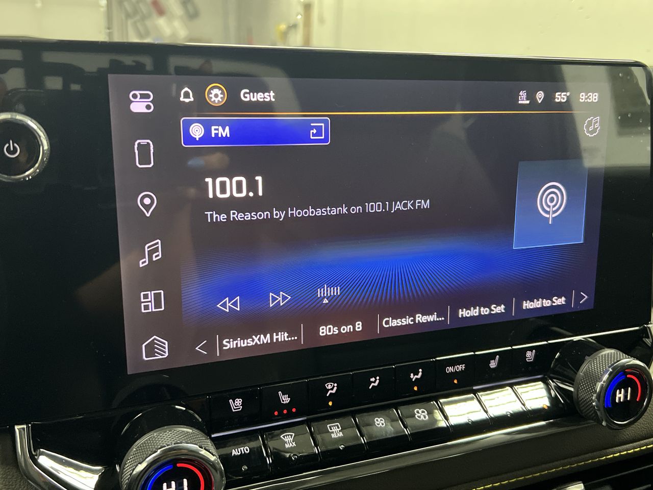 2025 Chevrolet Colorado ZR2 photo 12