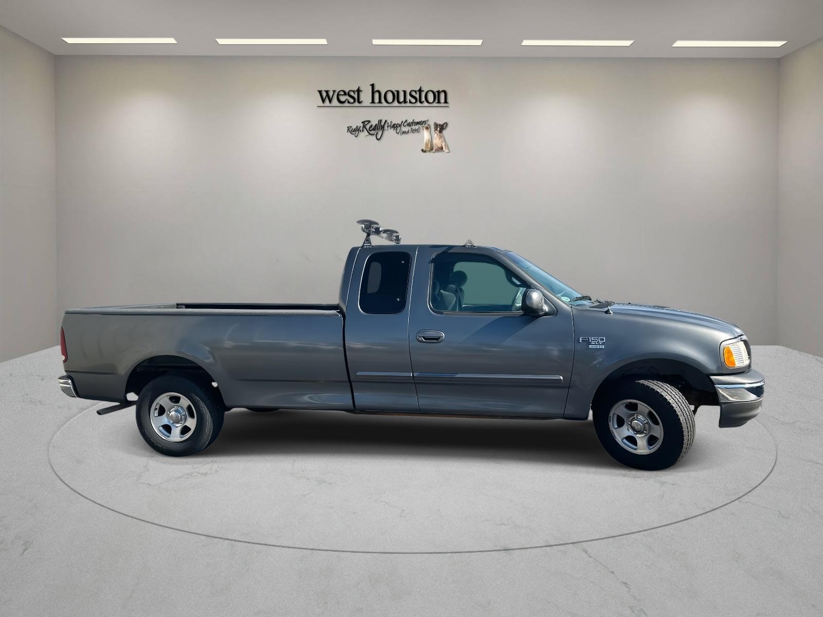 2002 Ford F-150 XLT photo 4