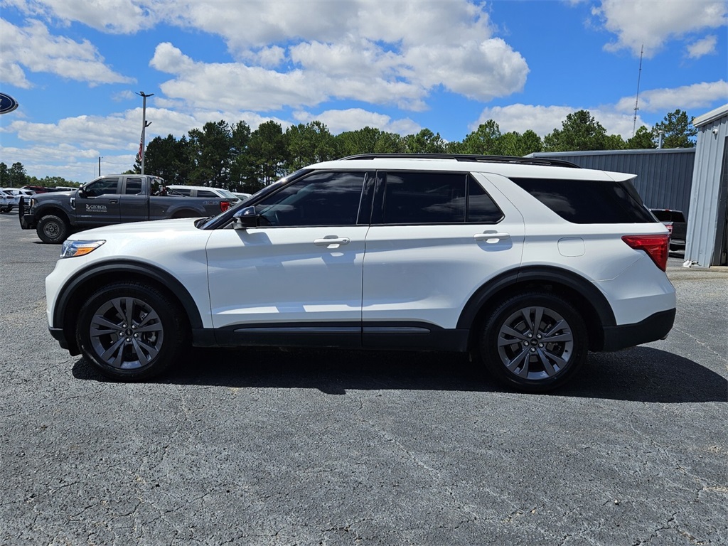 2023 Ford Explorer XLT photo 4