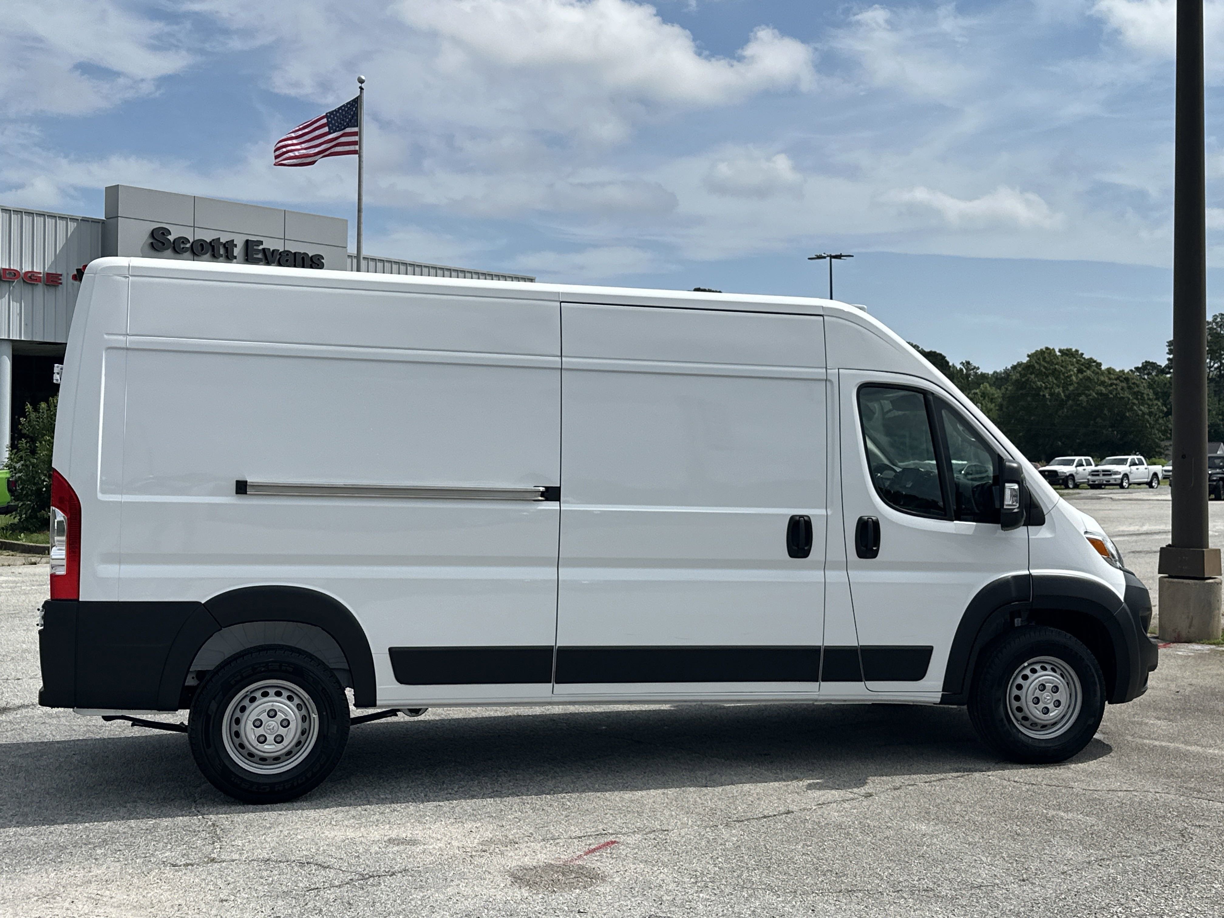 2025 Ram ProMaster 2500 photo 3