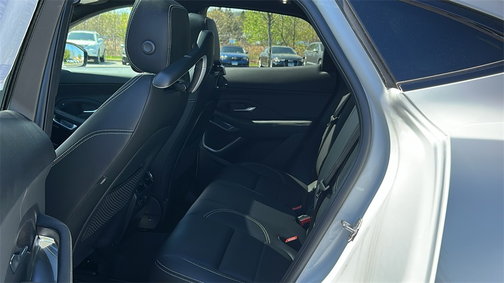2024 Jaguar E-PACE R-Dynamic SE photo 24