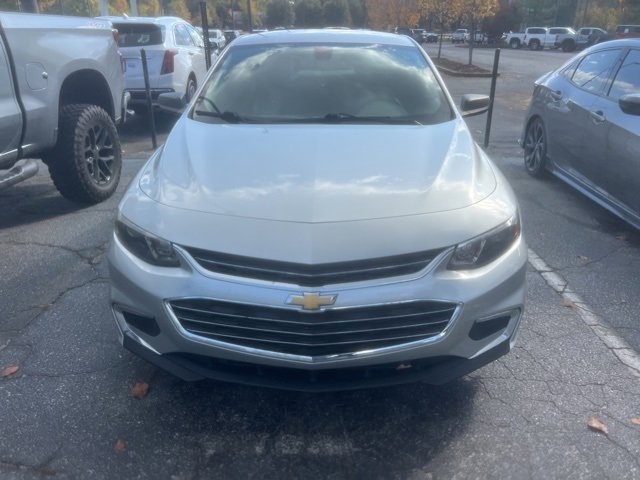 2016 Chevrolet Malibu LS photo 3