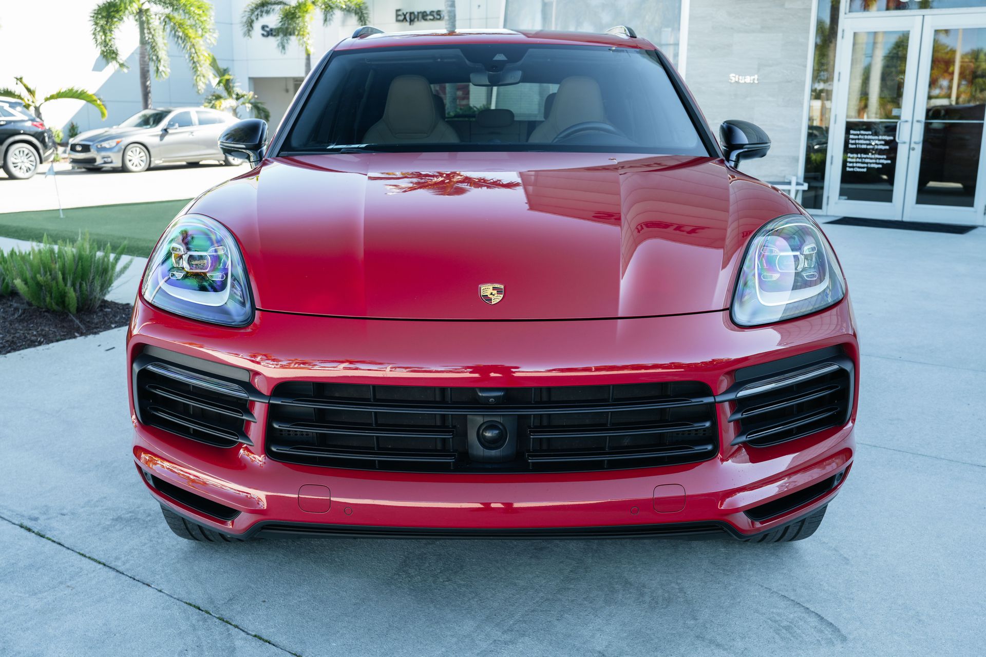 2023 Porsche Cayenne Platinum Edition photo 2