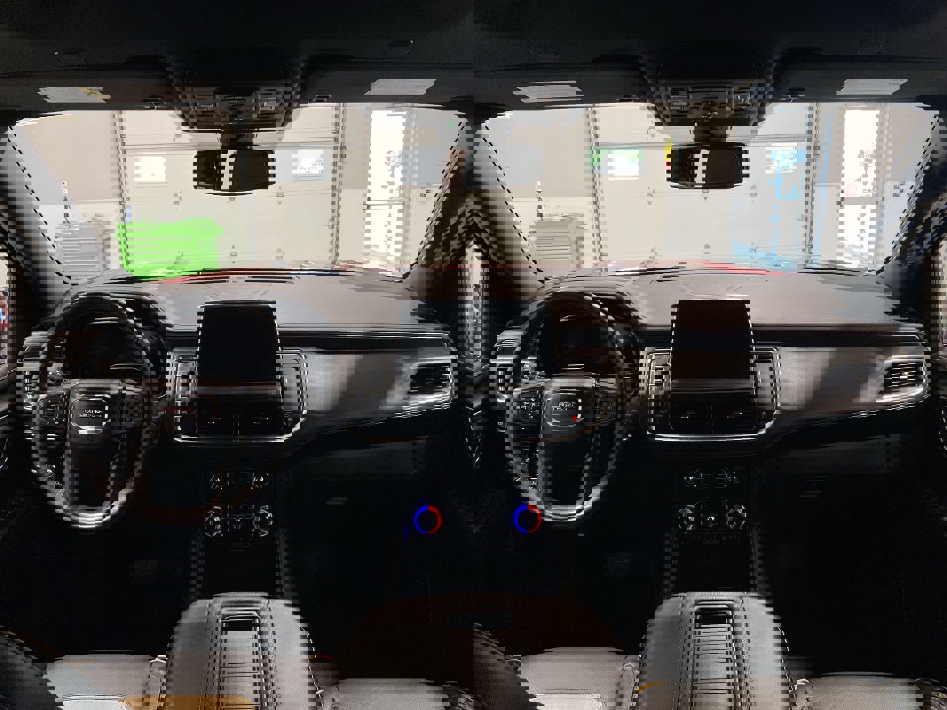 2022 Gmc Yukon XL AT4 photo 18