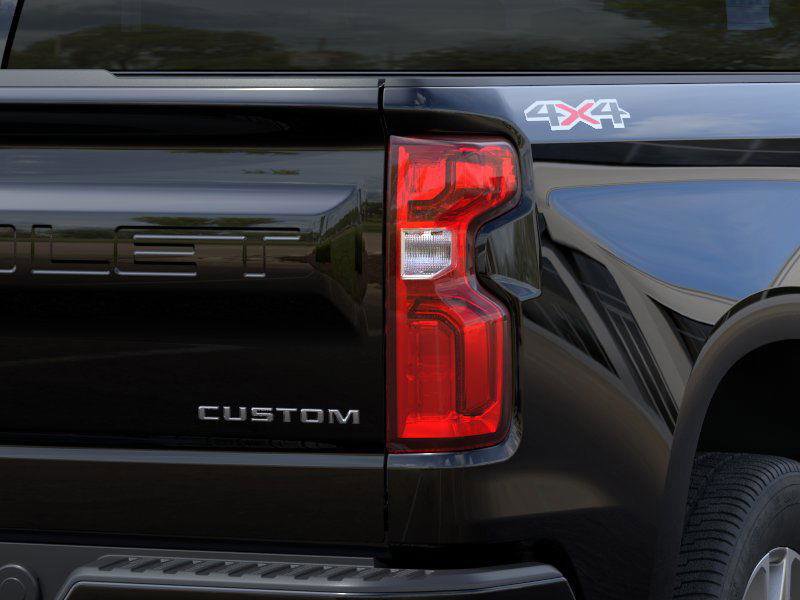2025 Chevrolet Silverado 1500 Custom photo 10