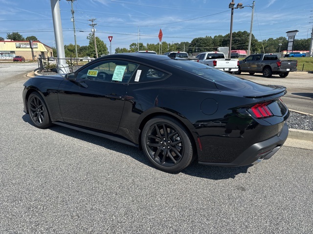 2025 Ford Mustang GT photo 7