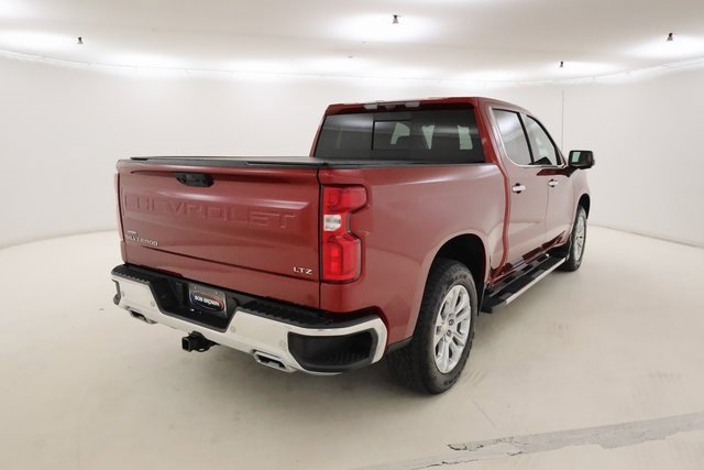 2023 Chevrolet Silverado 1500 LTZ photo 2