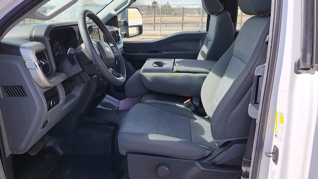 2025 Ford F-250 XL photo 13
