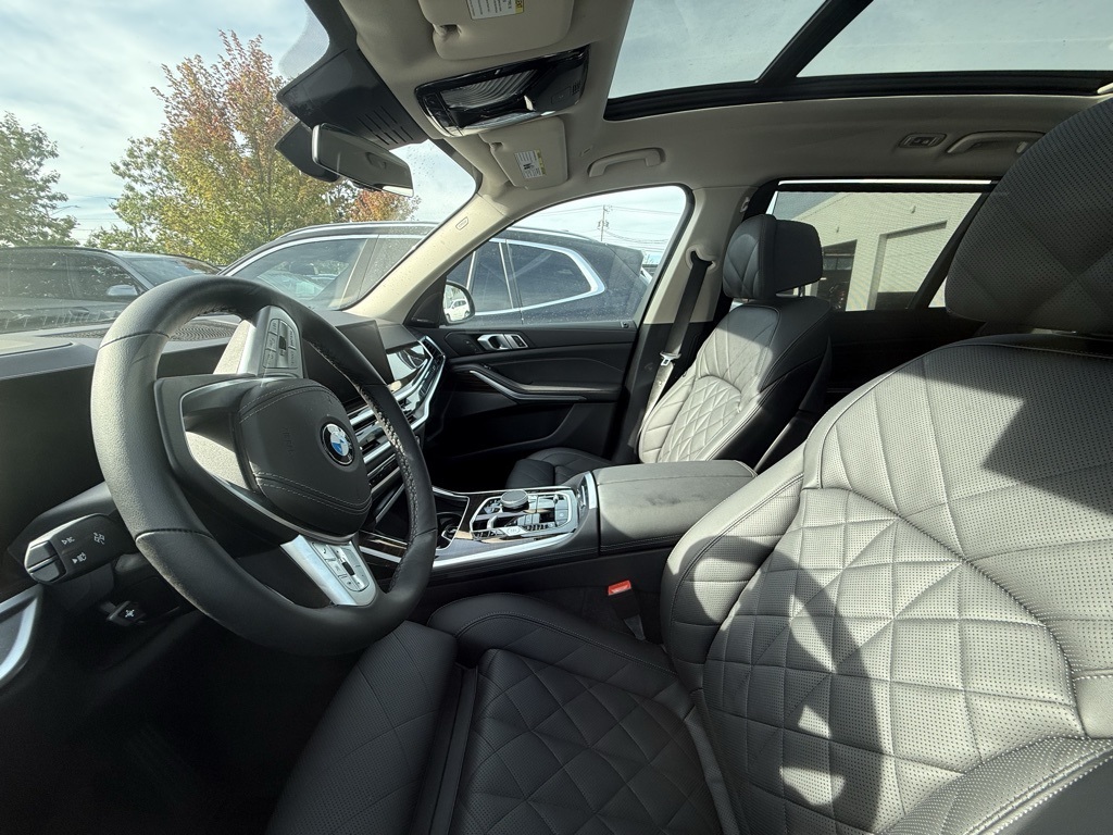 2025 Bmw X7 xDrive40i photo 3