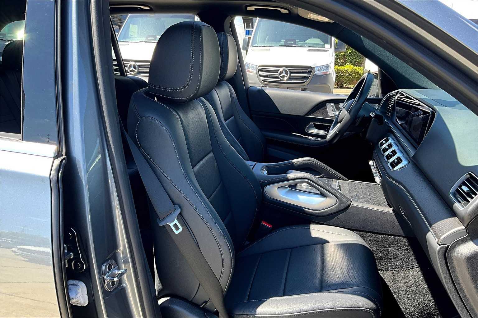 2022 Mercedes Benz GLE 350 4MATIC photo 5