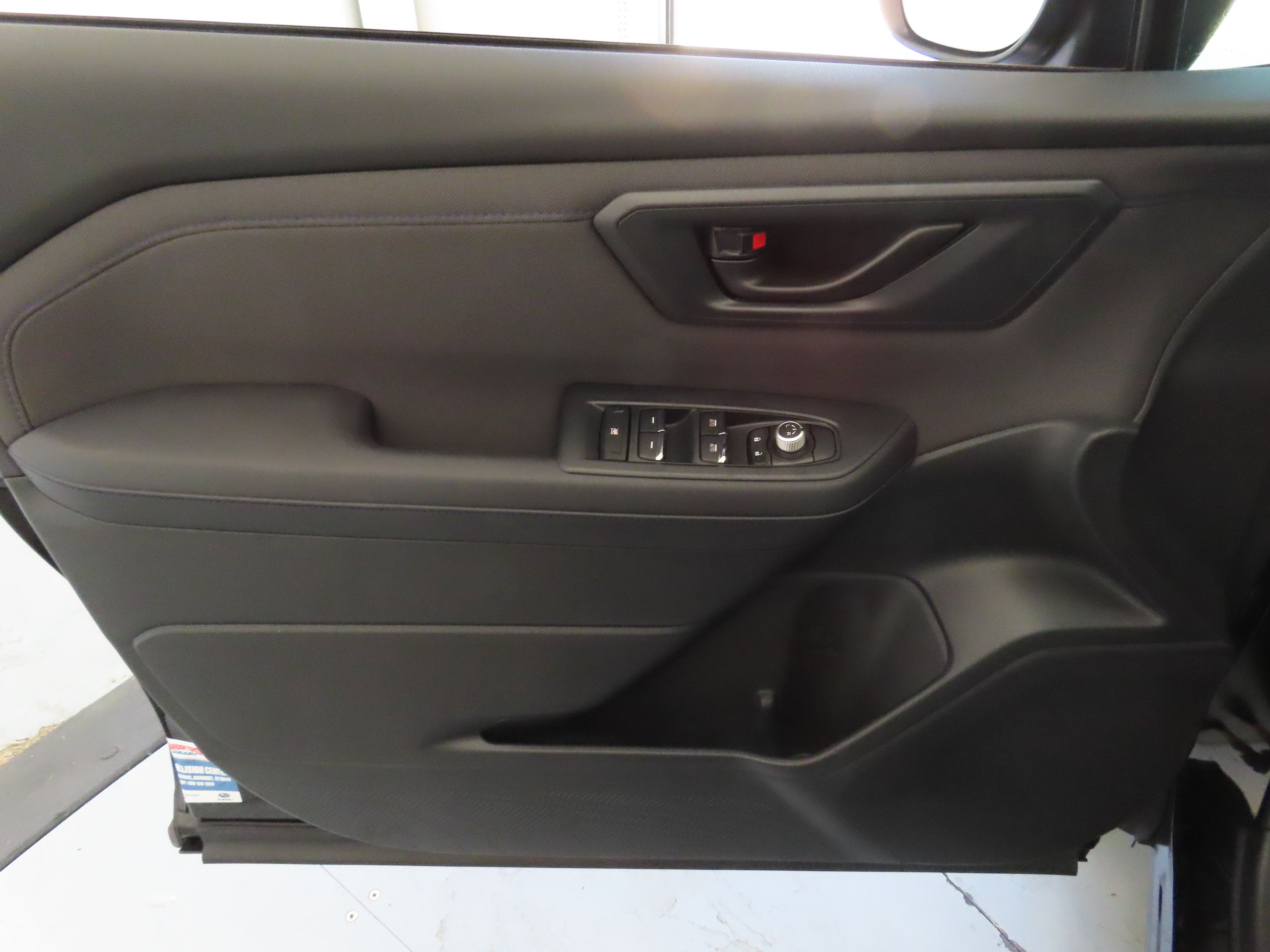 2025 Subaru Forester Premium Base photo 9
