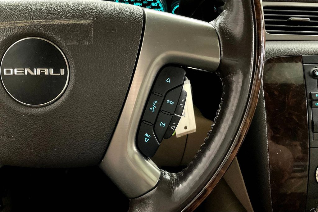 2012 Gmc Sierra Denali photo 19