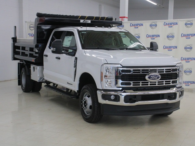 2024 Ford F-350 Super Duty Chassis Cab XL's photo