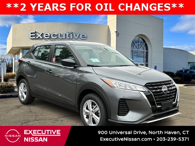 2025 Nissan KICKS PLAY Base's photo