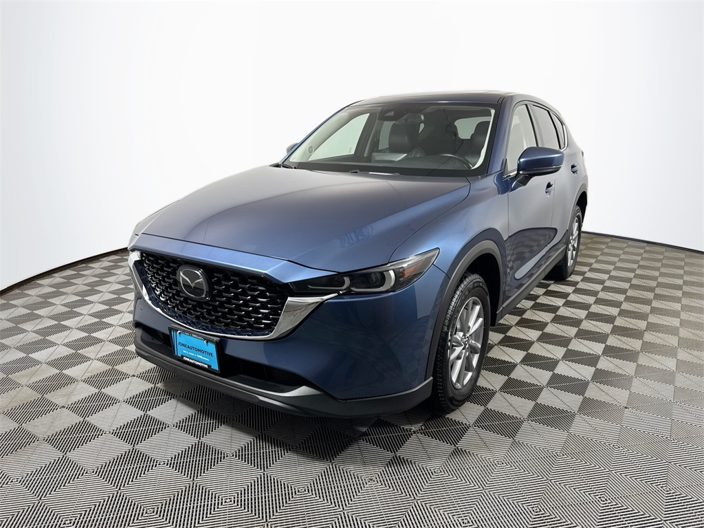 2023 Mazda CX-5 S Preferred package's photo