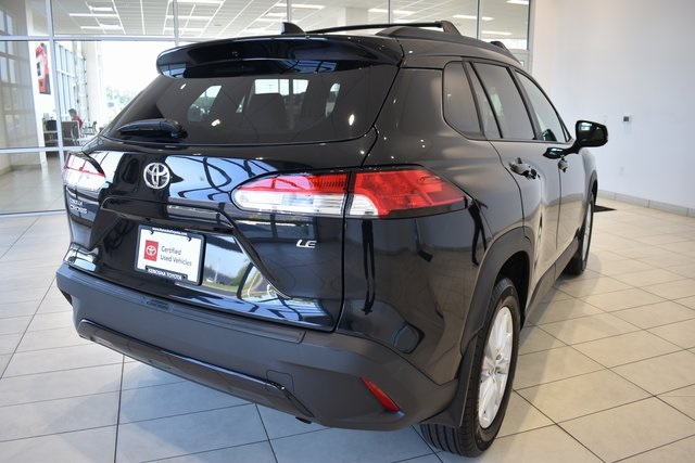 2023 Toyota Corolla Cross LE photo 10
