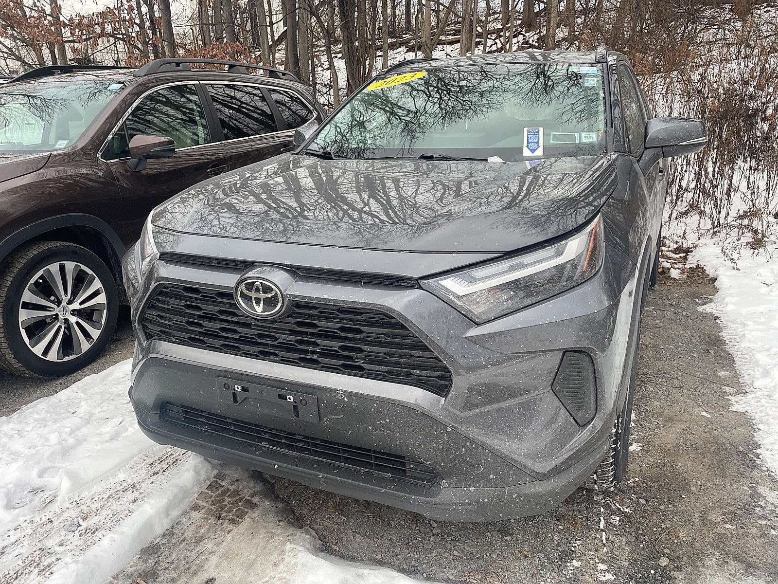 2023 Toyota RAV4 XLE's photo