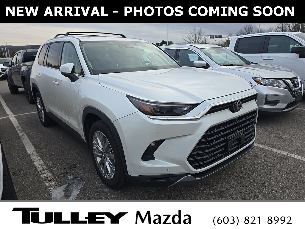 2024 Toyota Grand Highlander Platinum's photo