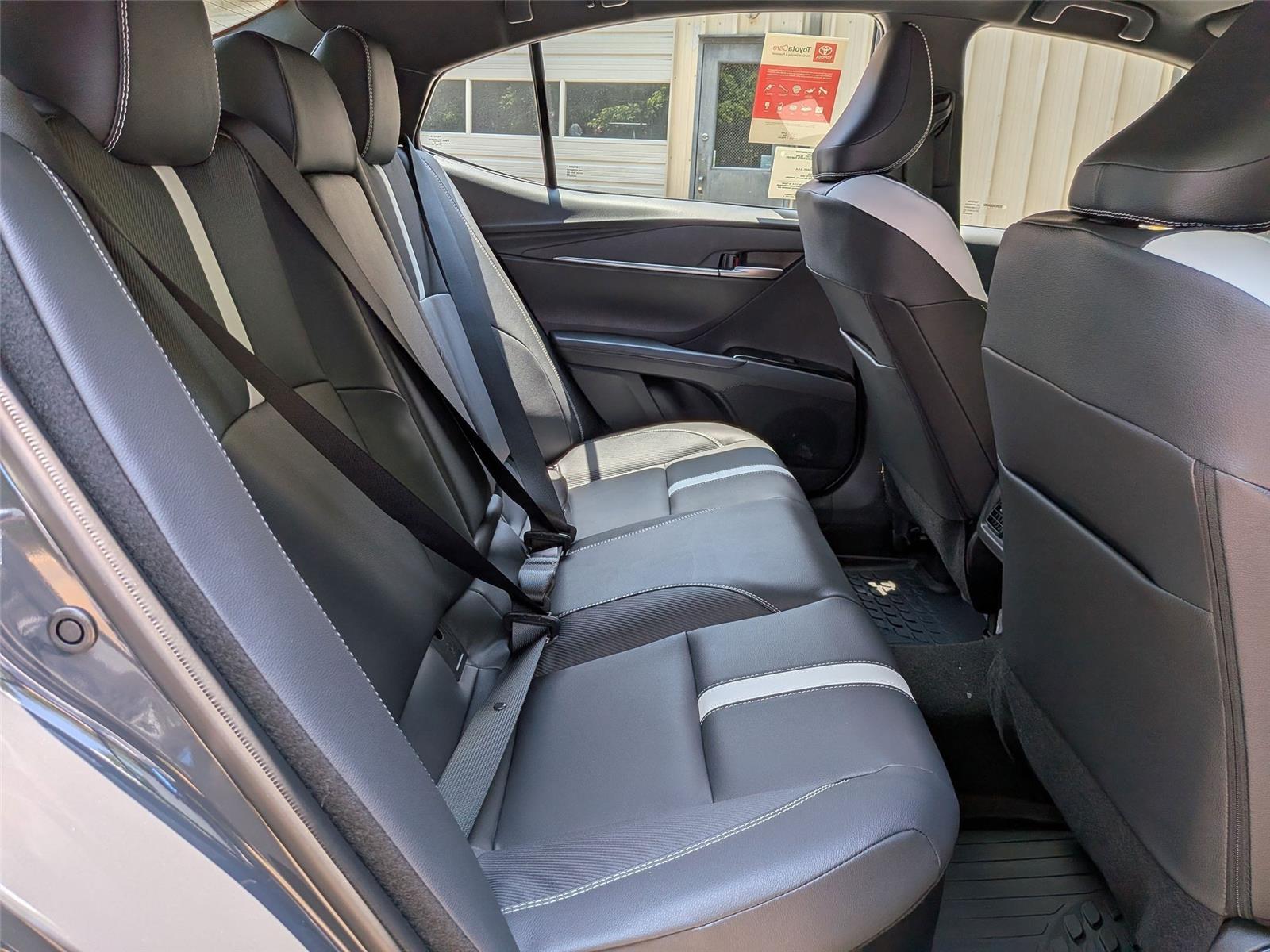 2025 Toyota Camry SE photo 30