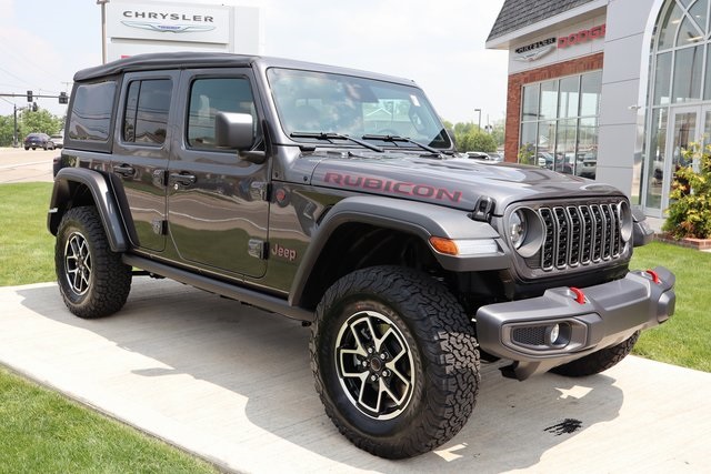 2025 Jeep Wrangler Rubicon photo 2