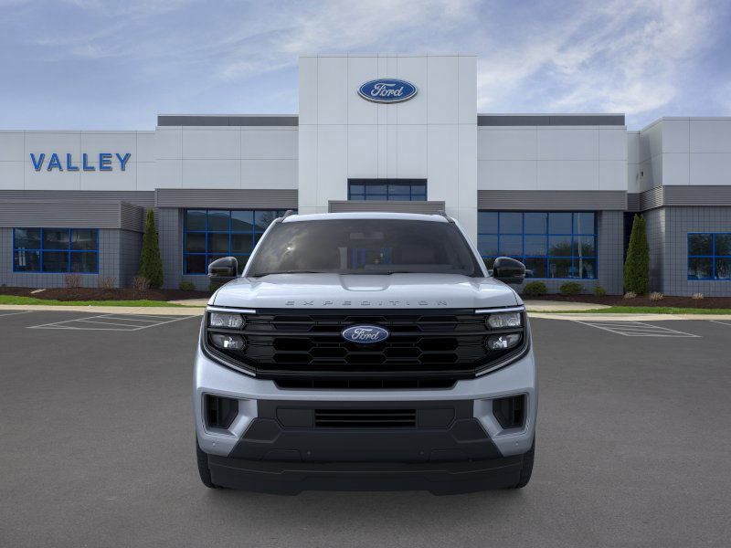 2025 Ford Expedition photo 7