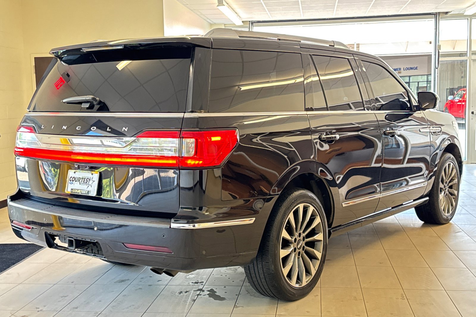 2021 Lincoln Navigator Reserve photo 2