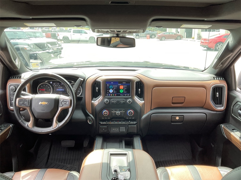 2022 Chevrolet Silverado 1500 High Country photo 18