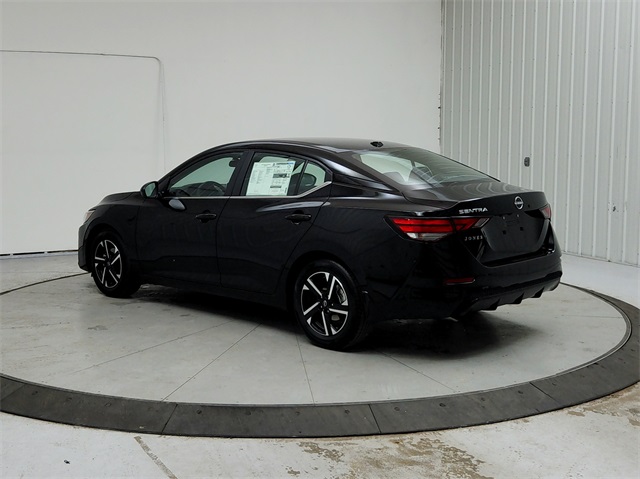 2025 Nissan Sentra SV photo 4