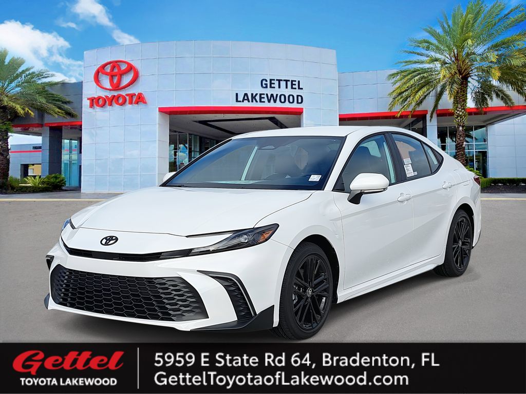 2026 Toyota Camry SE's photo