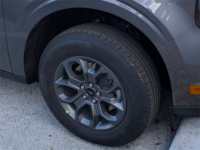 2025 Ford Maverick XLT photo 3