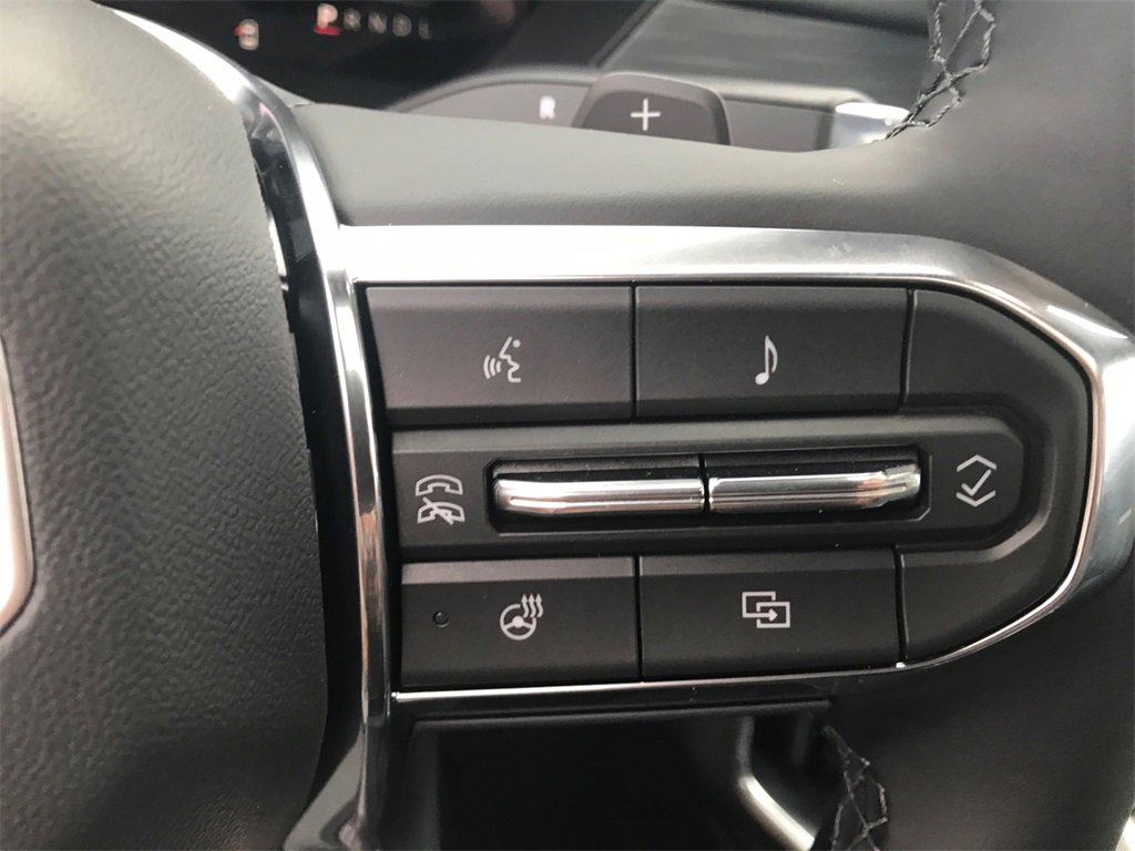 2026 GMC ACADIA - Image 20