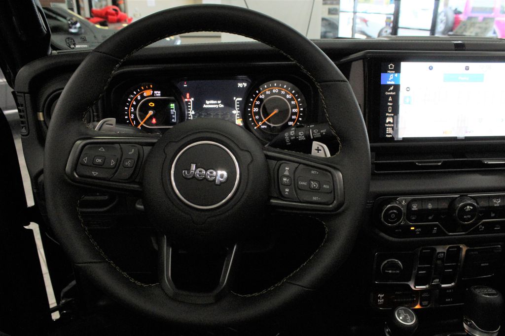 2024 Jeep Wrangler Rubicon 392 photo 7