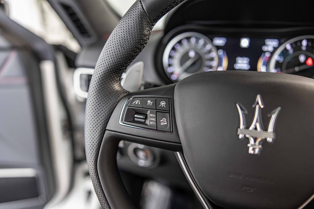 2024 MASERATI LEVANTE - Image 25