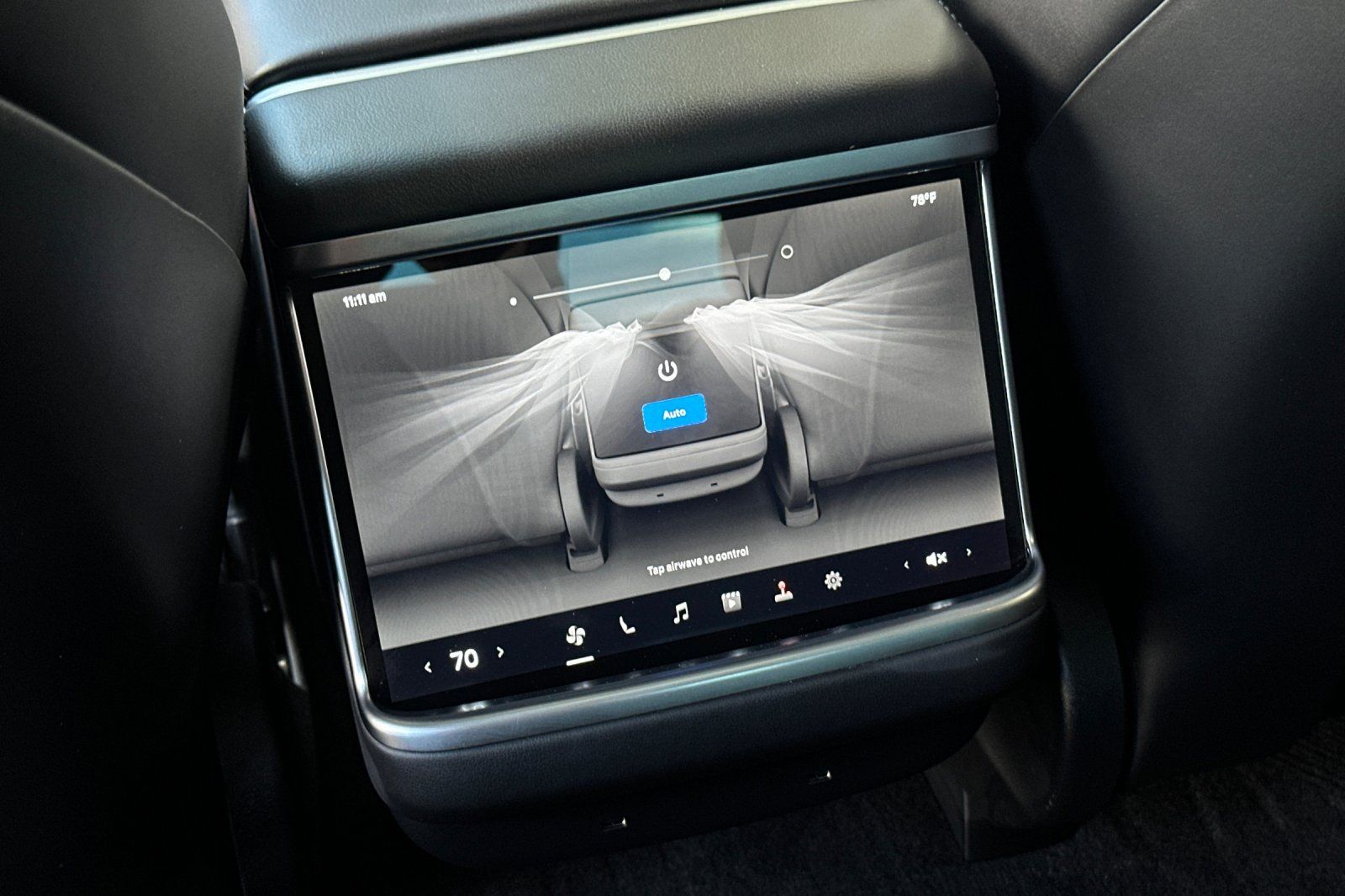2024 Tesla Model S Plaid photo 19