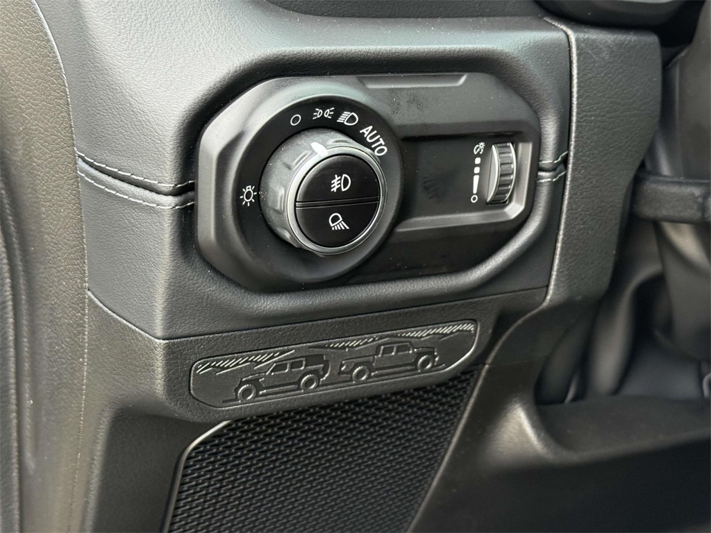 2025 Jeep Gladiator Sport photo 27