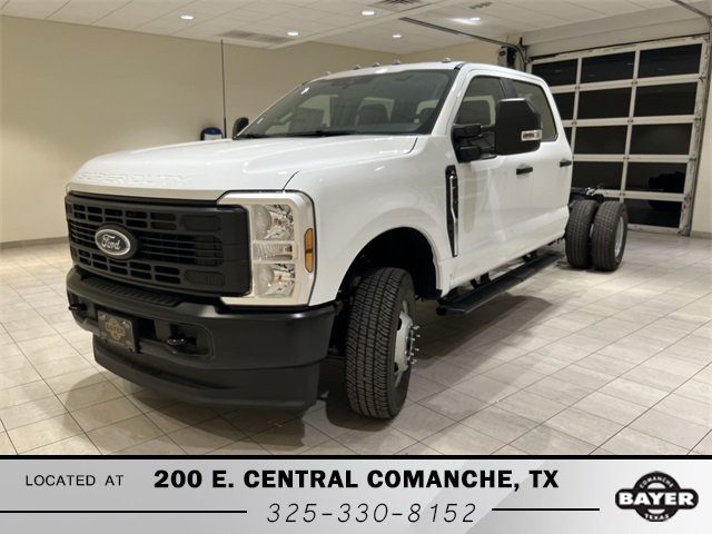 2026 Ford F-350 Super Duty Chassis Cab XL's photo