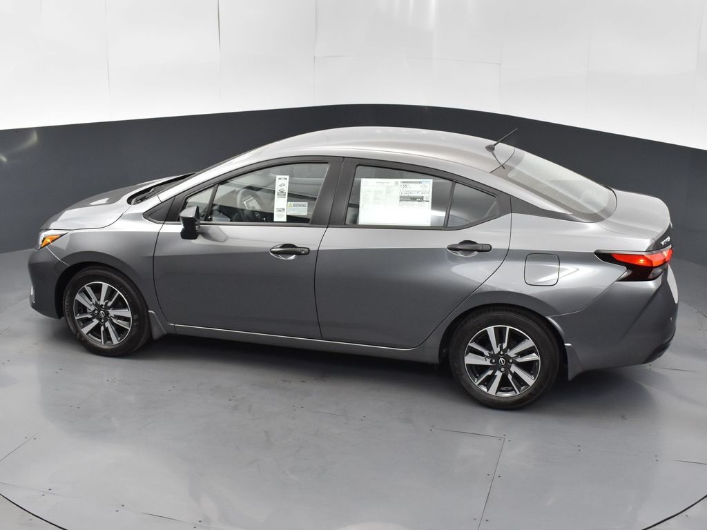 2025 Nissan Versa 1.6 S photo 43
